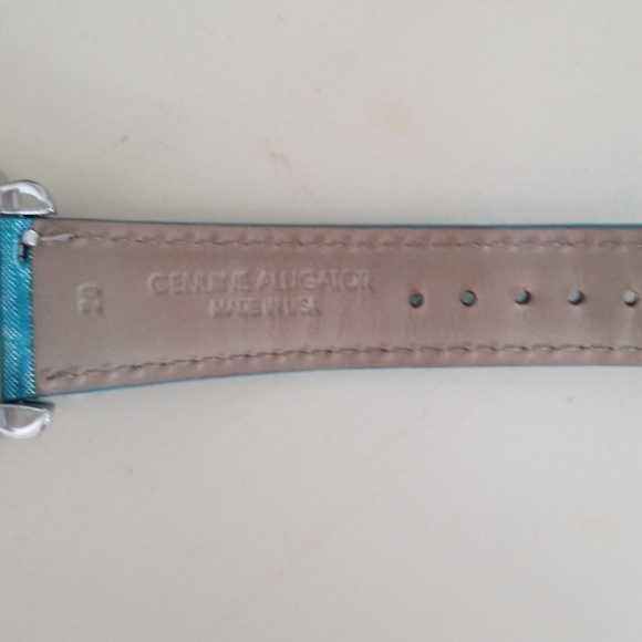 Watch - Picture 5 of 5